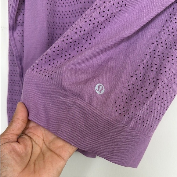 Lululemon Purple Women's Knit Top - Picture 3 of 4